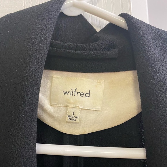 Aritzia Wilfred wrap/blouse - Picture 4 of 4